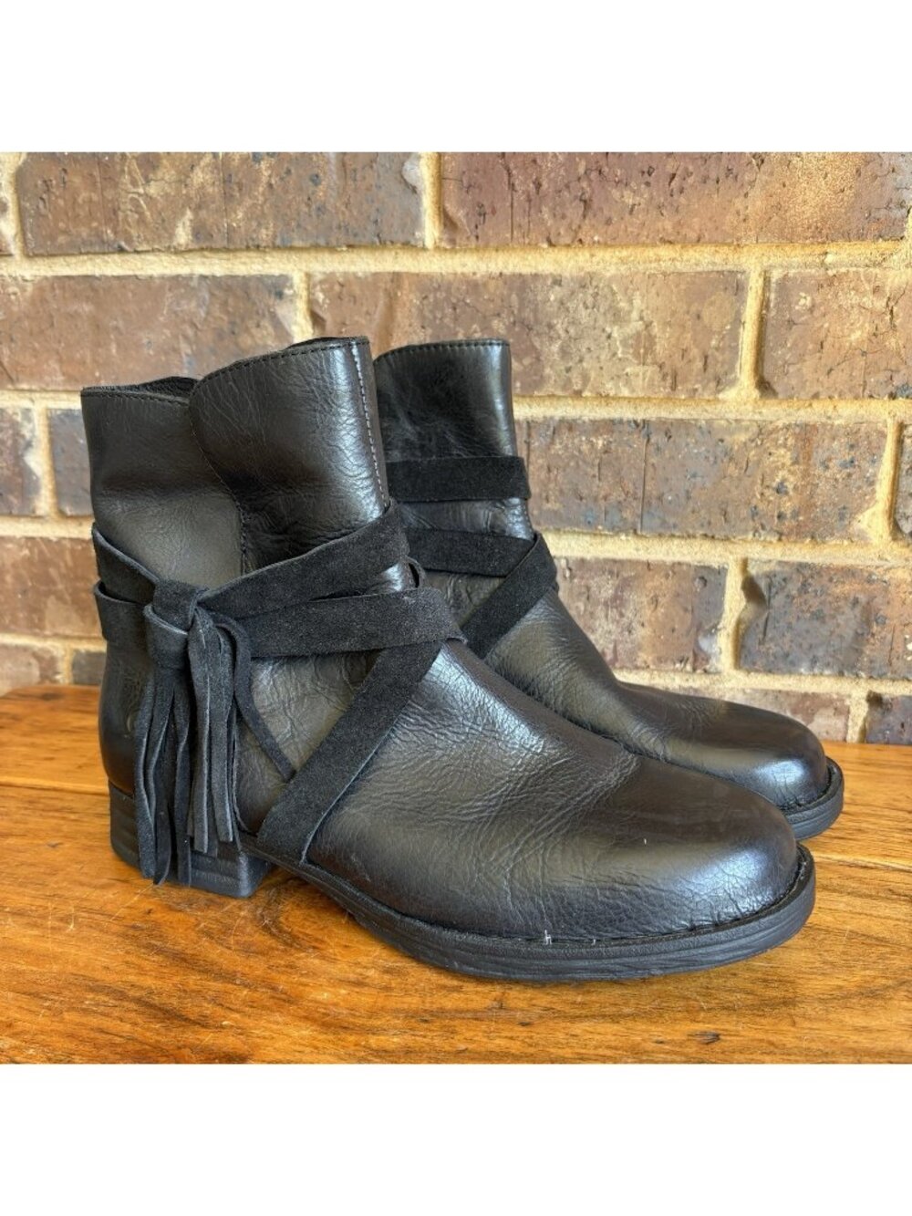 Born Perl Casual Ankle Boots Womens Size 11M Black Leather